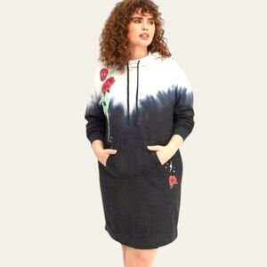 TORRID/LOVESICK dress cozy - fleece Bad Decision, Skull, Heart, Bolt SIZE 2X